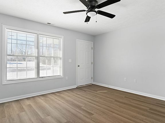 2nd image of 1605 Wadsworth St