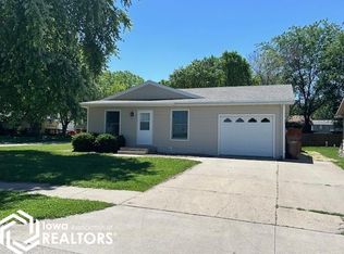 820 Granada Rd, Carroll, IA 51401