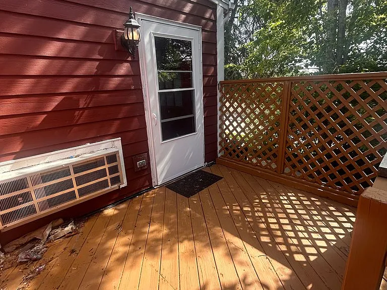 206 Main St — Photo 10