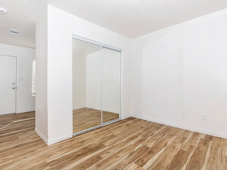 Sierra Apartment Homes — Photo 17