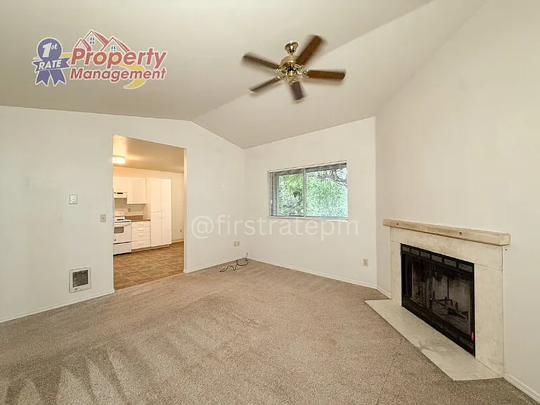 6849 W Susan Ln #102 — Photo 8
