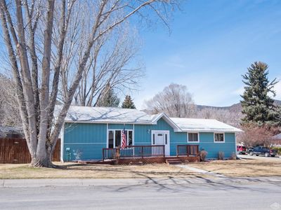102 Red Hill Dr, Gypsum, CO, 81637