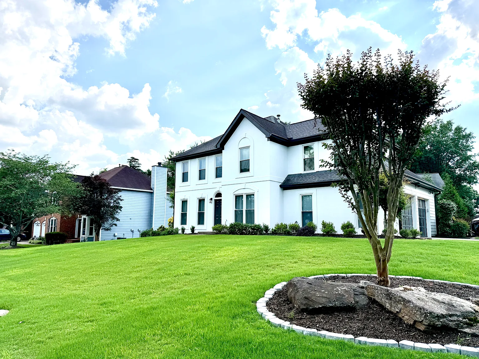 4 bed, 2.5 bath, 2148 sqft, $3,100 — Photo 2