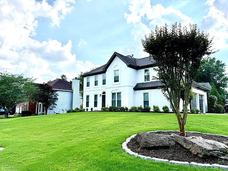 105 Springlaurel Ct — Photo 2