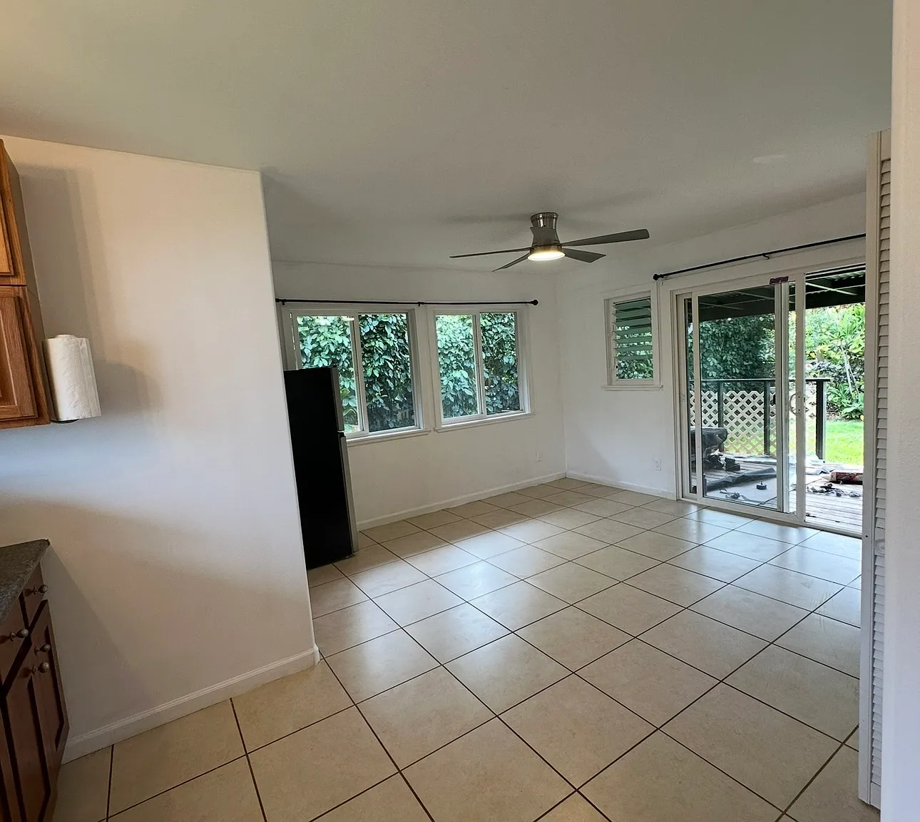 Studio, 350 sqft, $2,400 — Photo 2
