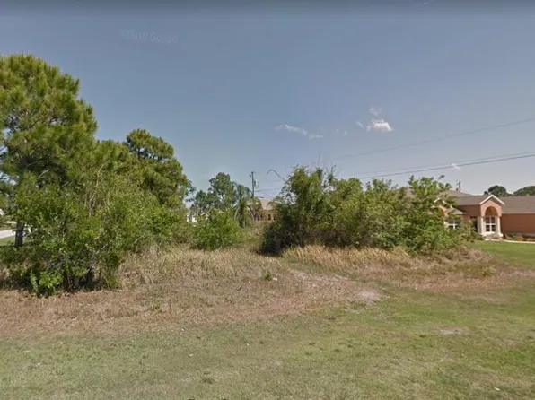 4602 SW Fallkirk Street, Port St Lucie, FL 34953