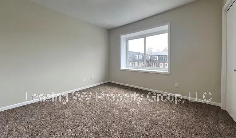139 Clayton Ave #2A — Photo 3