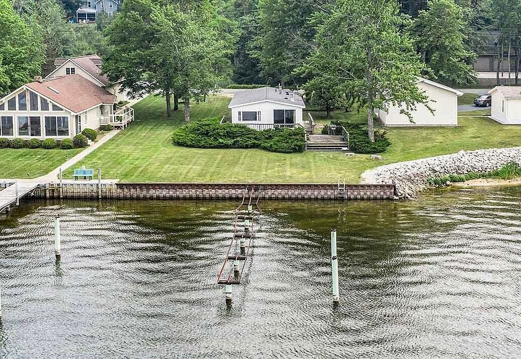 5974 W Longbridge Rd, Pentwater, MI 49449 Zillow