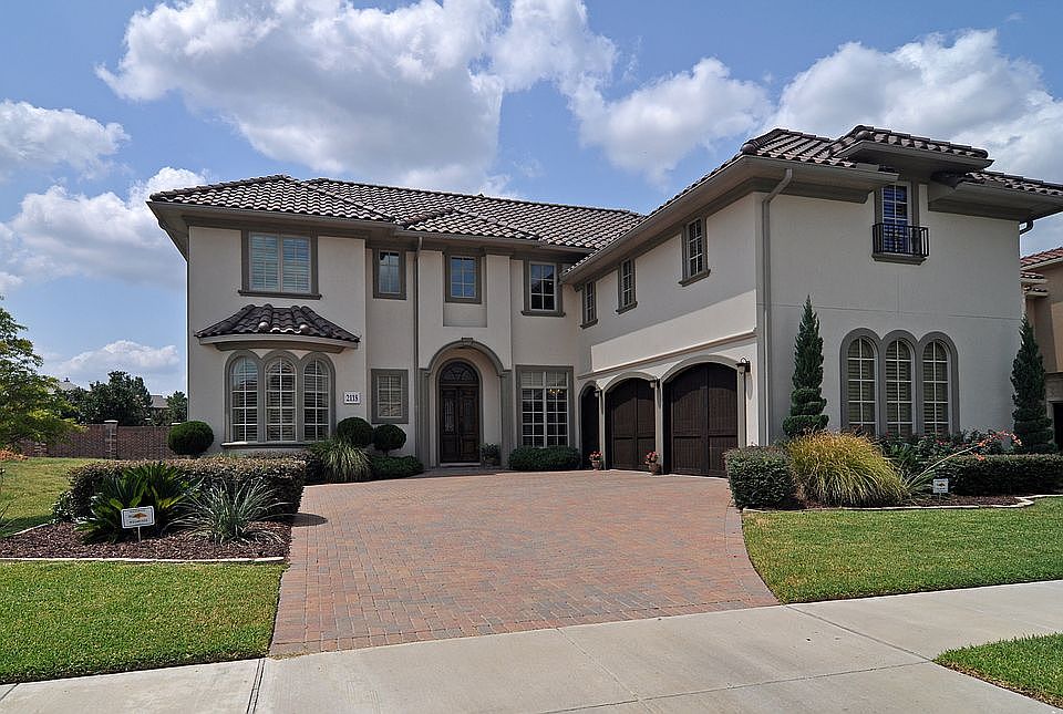 1st image of 2118 Hogan Dr
