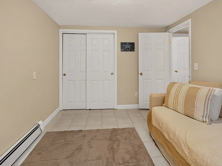 52 Beach St #2 — Photo 16