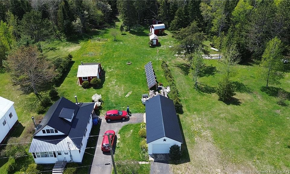 1st image of 15 Lewis Rd