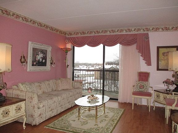 4th image of 5970 Lake Bluff Dr Unit 602