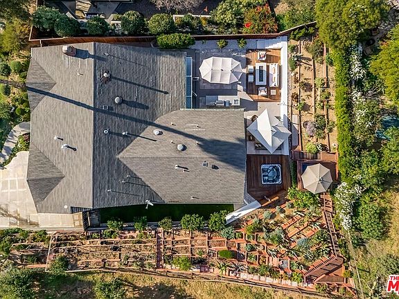 3rd image of 6561 Lakeridge Rd