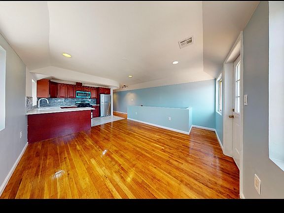 4th image of 315 Beach 87 St #3