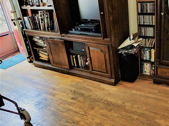 2nd image of 5086 Lippincott Blvd