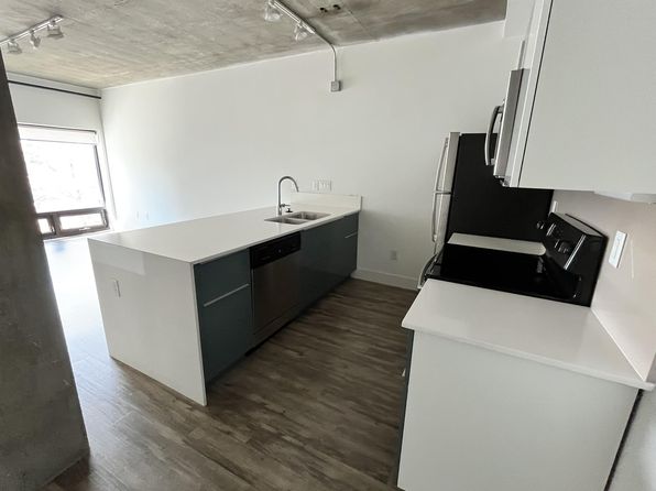 200 S Center St #203