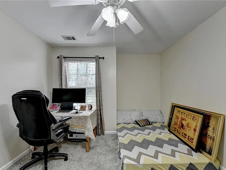 2602 Pierce Brennen Ct — Photo 37