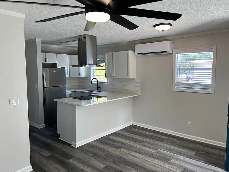 6630 Applegate St — Photo 12