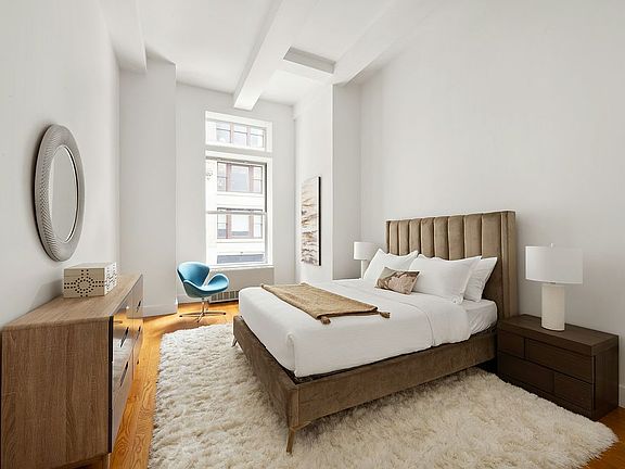 5th image of 49 E 21st St APT 2B