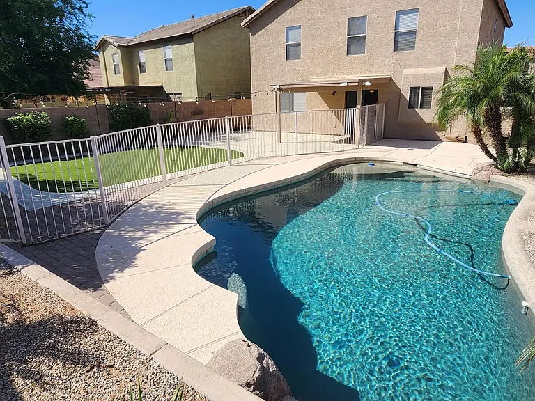 3618 E Potter Dr — Photo 25