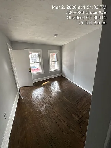 2310 Barnum Ave #1 Photo 1