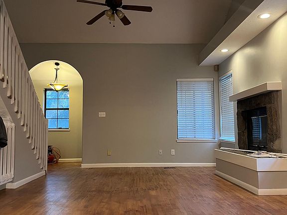 2nd image of 3031 Fawn Dr