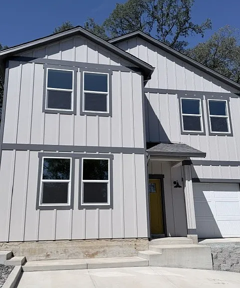 3226 Cambridge Rd — Photo 1