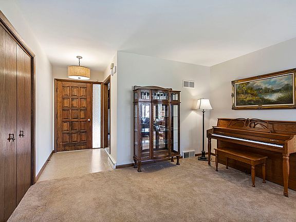 5th image of 908 Kehoe Dr