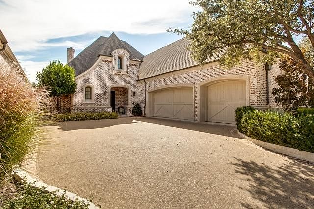 1st image of 2768 Montreaux Dr