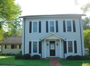 509 S Poplar St, Lincolnton, NC 28092