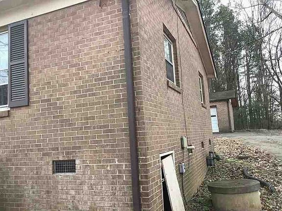 3rd image of 502 Monroe St