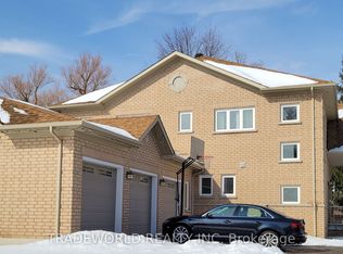 54 Pomander Rd, Markham, ON L3R1X7