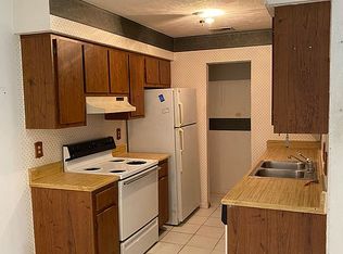 1982 SW 69th Dr, Gainesville, FL 32607