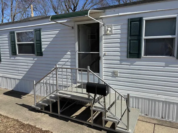 73 RedWing Lane, Madison, WI 53704