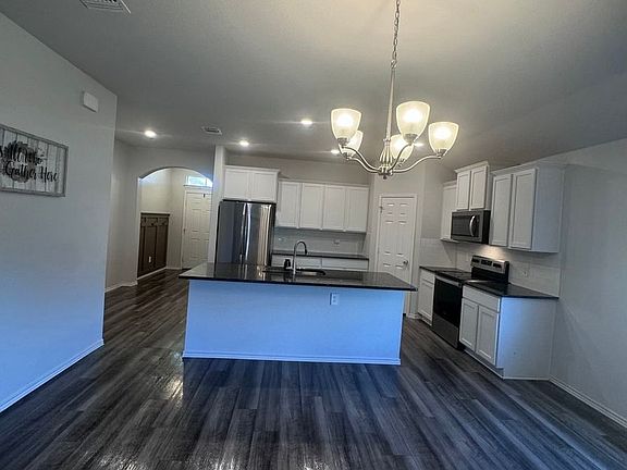 3rd image of 3065 Wigeon Way