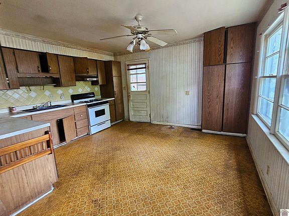 3rd image of 926 N 21st St