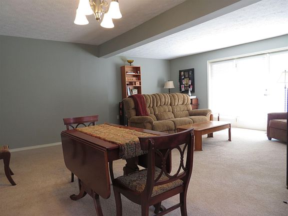 2nd image of 2315 E Winding Brook Ct