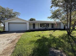 303 Pine St, Bucklin, MO 64631