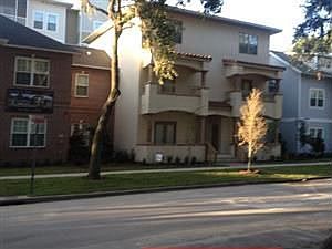 1st image of 1100 SW 6th Ave APT 205