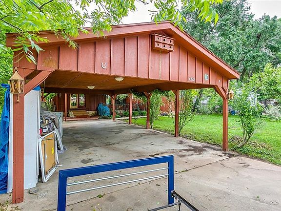 3rd image of 4322 Basswood Ct