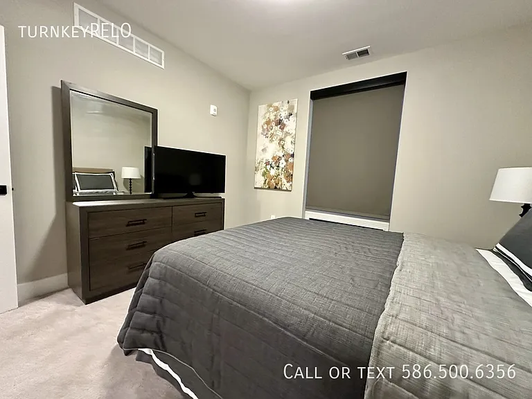375 Kirts Blvd #106 — Photo 14