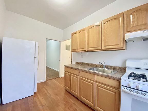 5th image of 30-80 45th St