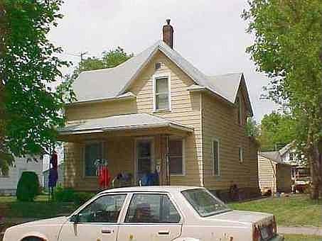 1st image of 430 Bratnober St
