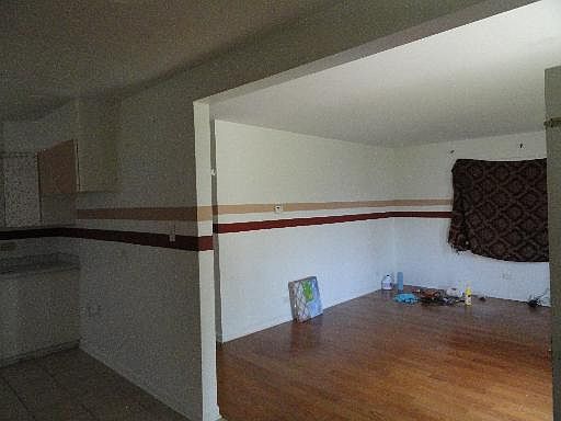 5th image of 14719 S Richmond Ave
