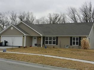 445 Stone Grove Dr, Manhattan, KS 66503