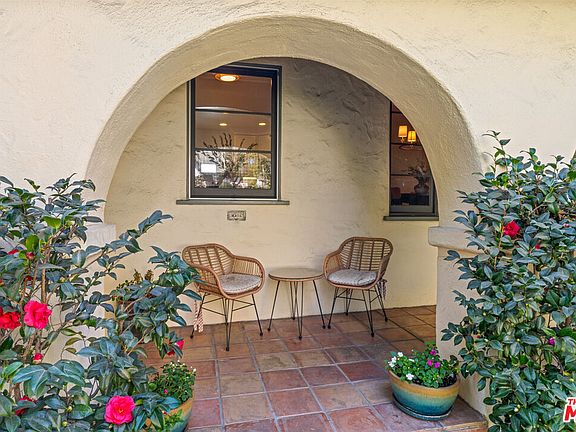 3rd image of 2145 Benecia Ave