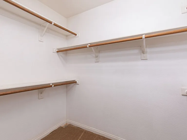 3078 Lenoir St — Photo 36