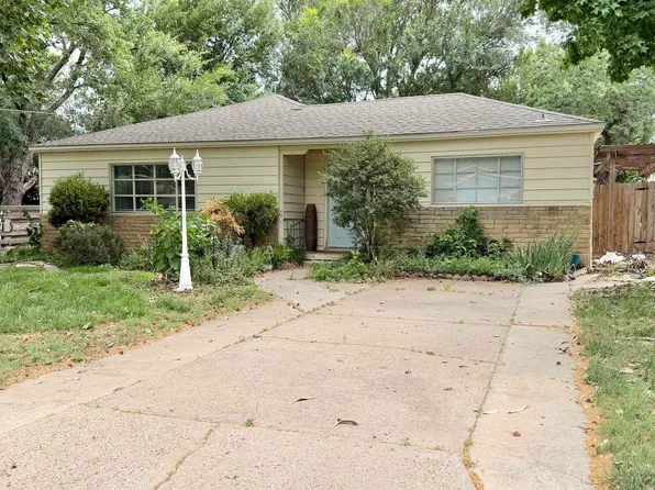 1711 Cherry St, Woodward, OK 73801