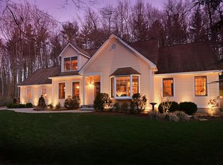 40 Cider Mill Rd, Bedford, NH 03110