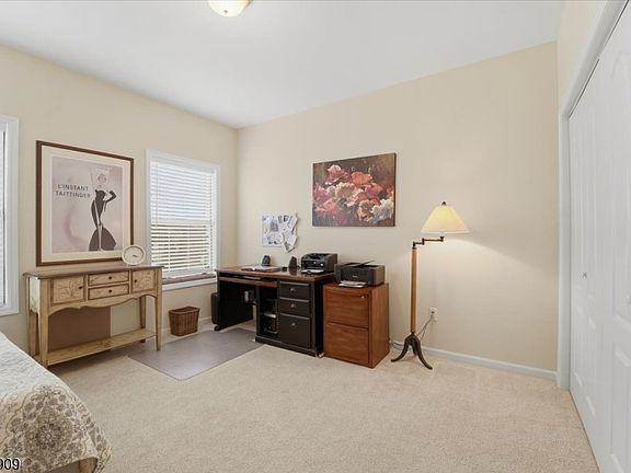 5th image of 375 Rifle Camp Rd BLDG 375 #105